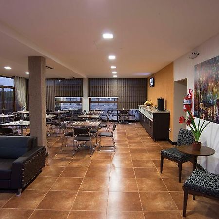 Arami Hotel & Lodge Puerto Iguazú Exteriör bild