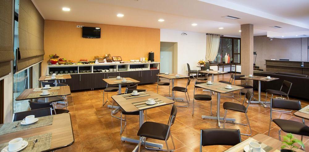Arami Hotel & Lodge Puerto Iguazú Exteriör bild